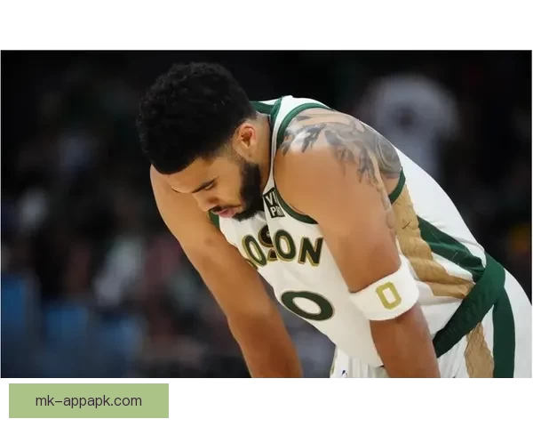 绿军双核布朗塔图姆对话曝光 定下全队沟通基调